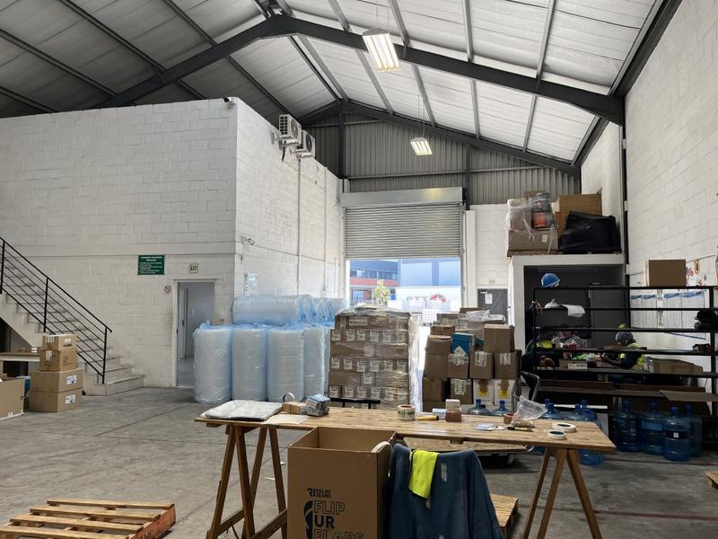 To Let commercial Property for Rent in Rivergate Western Cape